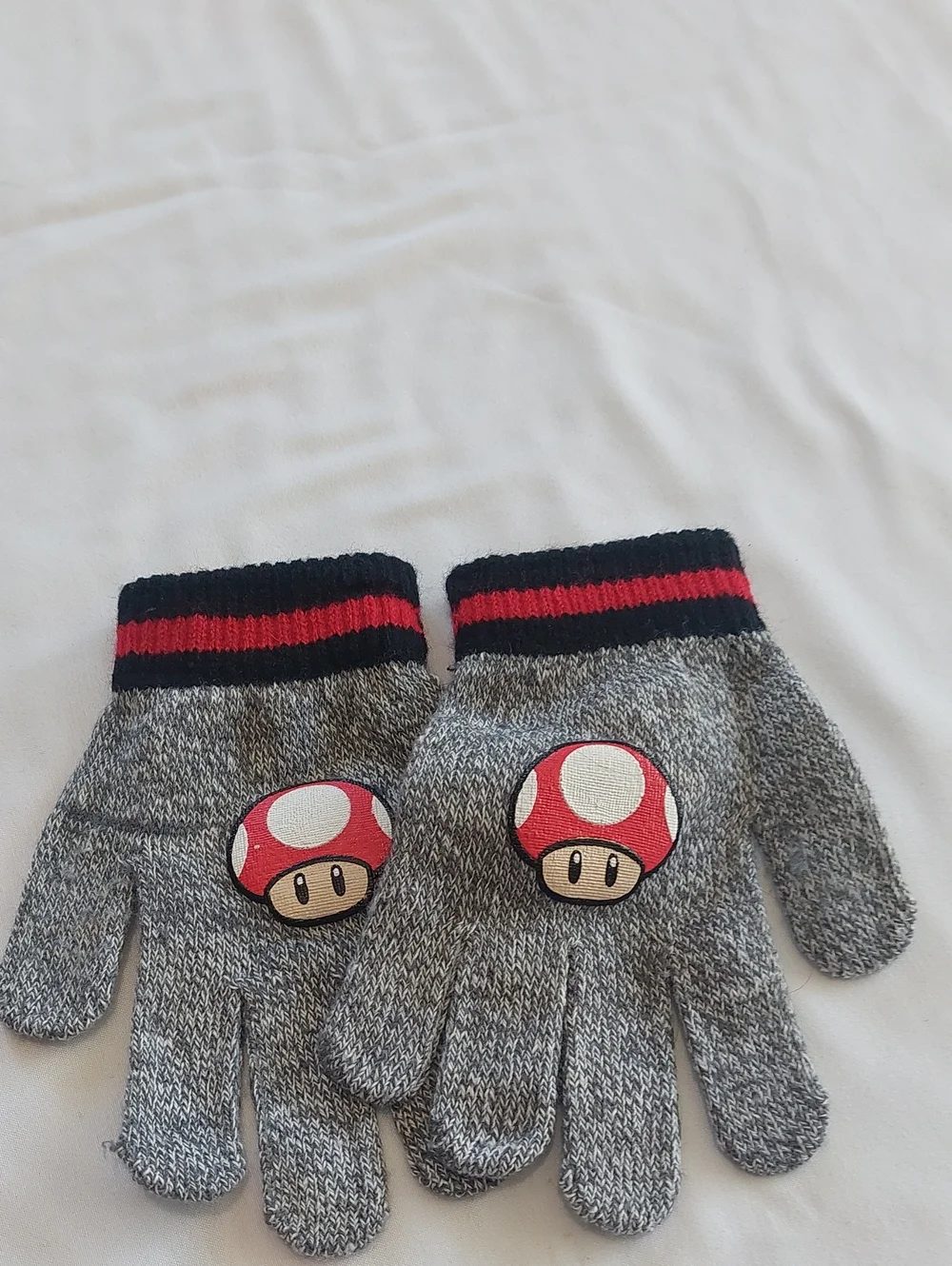 Kids Gray Knit Gloves with Red Mushroom Patch